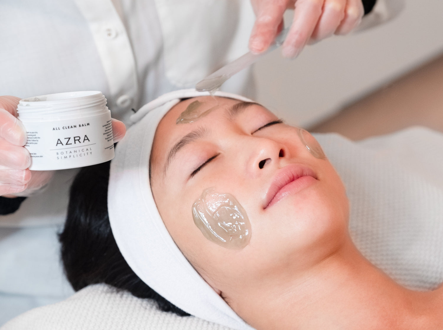 The Double Cleanse Method: A Quiet Reset for Skin